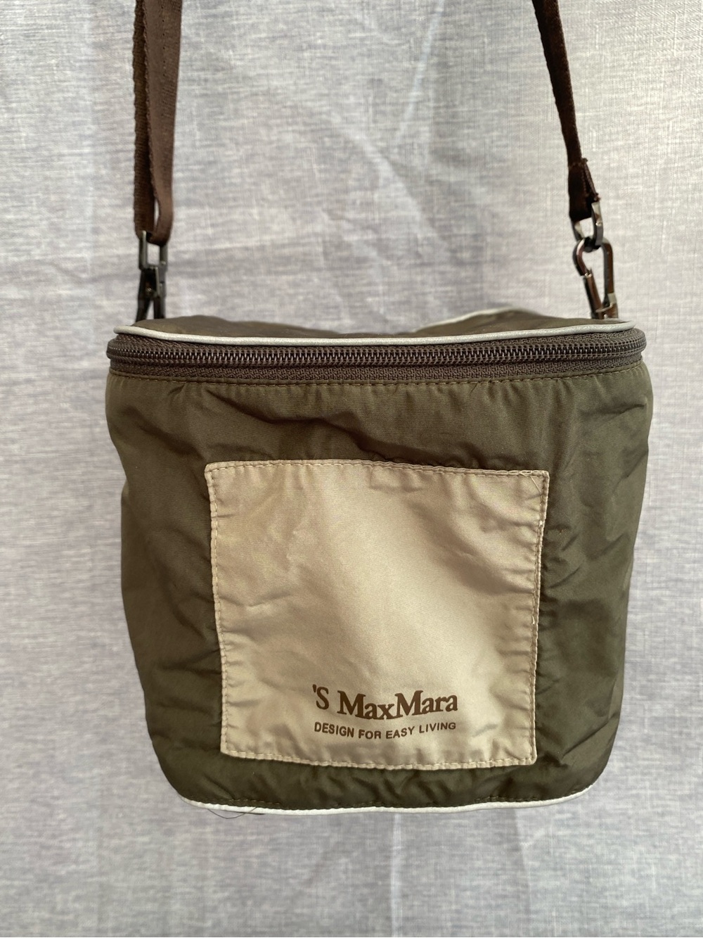 MaxMara | Cube Nylon Storage Travel Crossbody Bag - Design 4 Easy Living